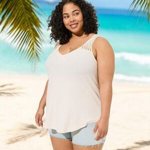 Torrid Textured Jersey V-Neck Crochet Swing Tank Sz Large